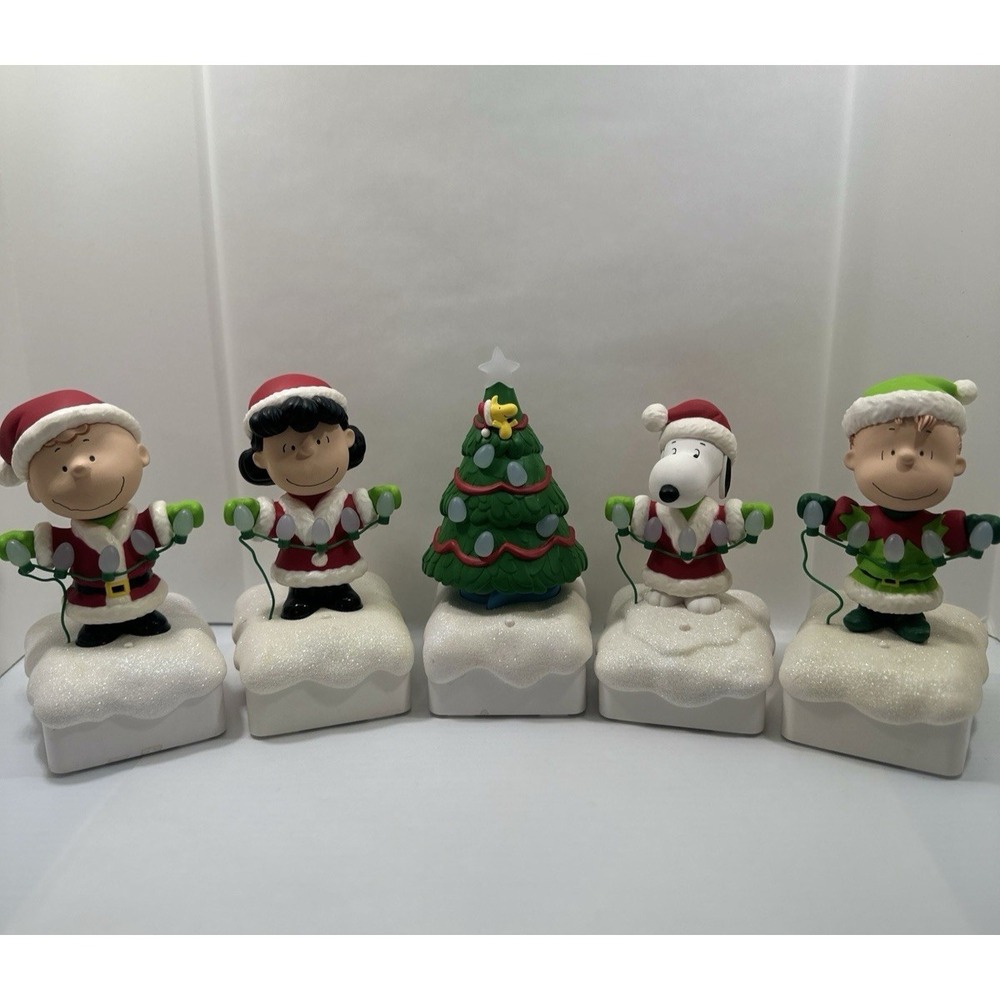 Set 5 Peanuts 2015 LightUp Christmas Snoopy Light Show & Music Wireless Tested - Picture 12 of 17